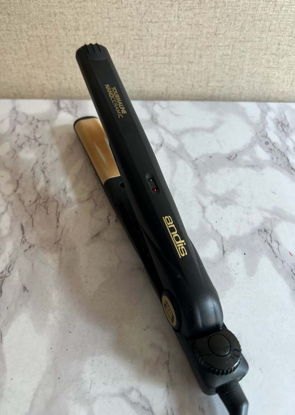 Andis Tourmaline Nanoceramic Flat Iron CSV-1EA-D Used Good